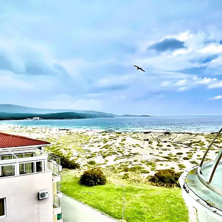 Private Stamopolu Lux