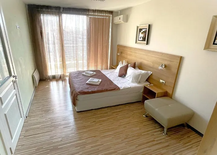 Private Stamopolu Lux Апартхотел Приморско